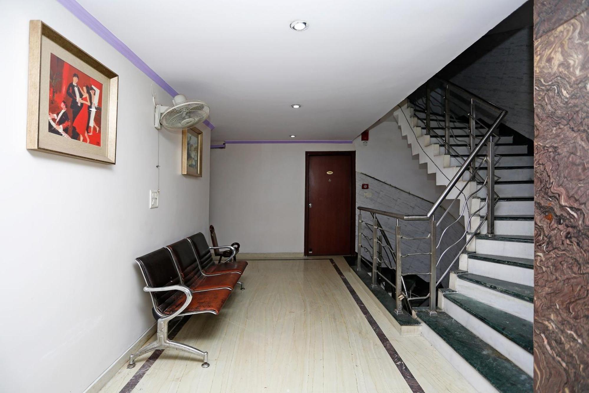 דלהי Hotel O Mid Town מראה חיצוני תמונה
