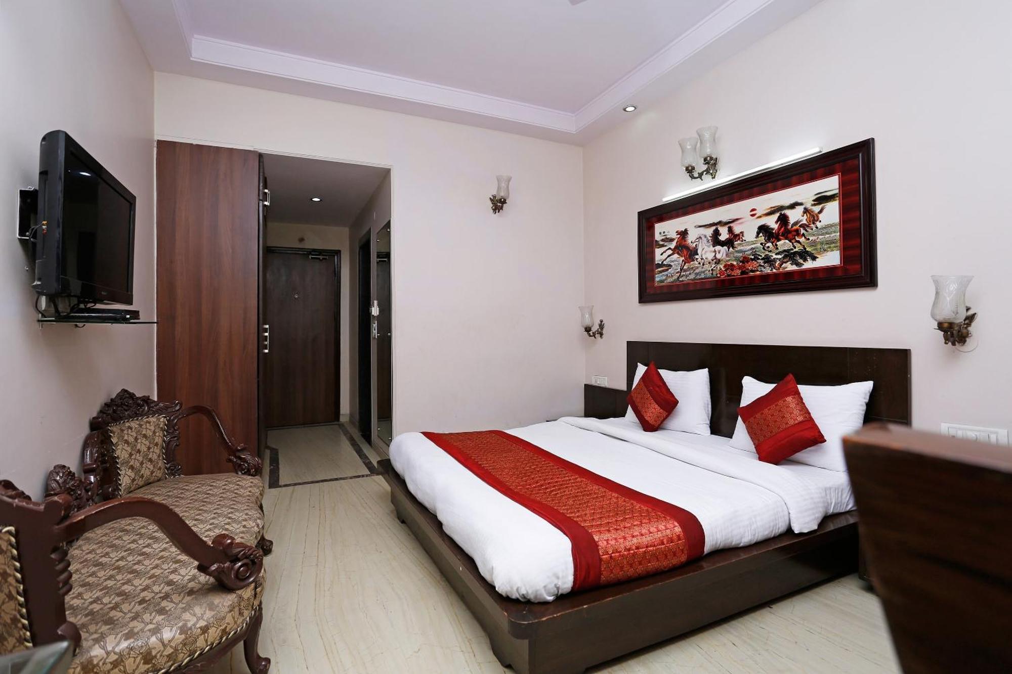 דלהי Hotel O Mid Town מראה חיצוני תמונה