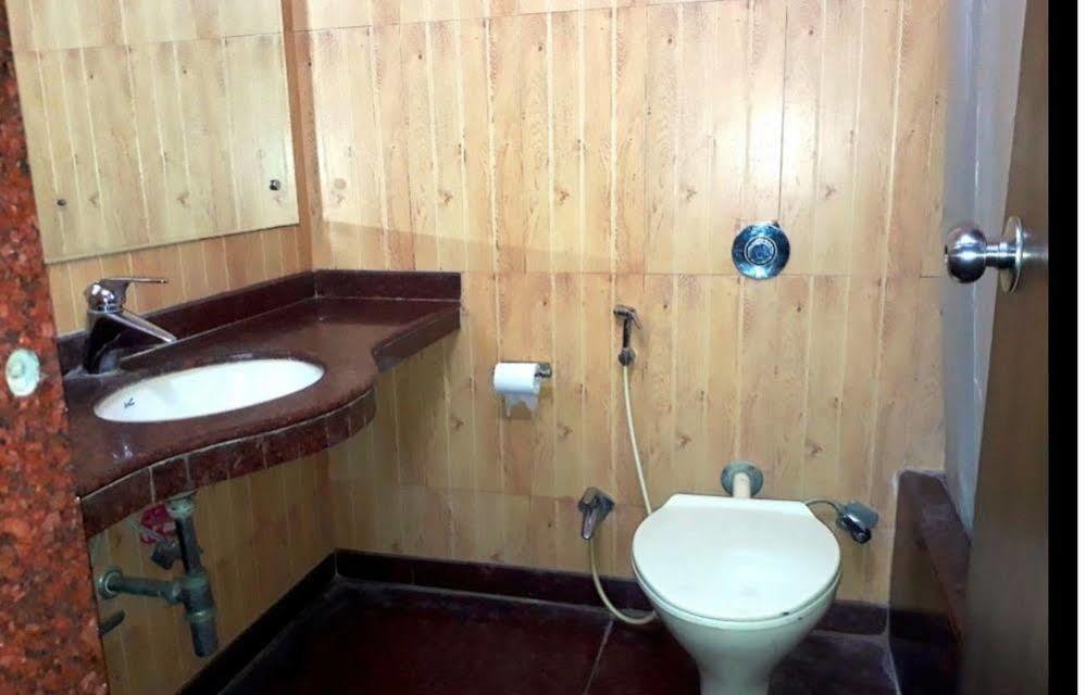 דלהי Hotel O Mid Town מראה חיצוני תמונה